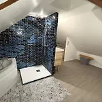 Grande, Belle Maison De Idéale 24 H Du Mans *