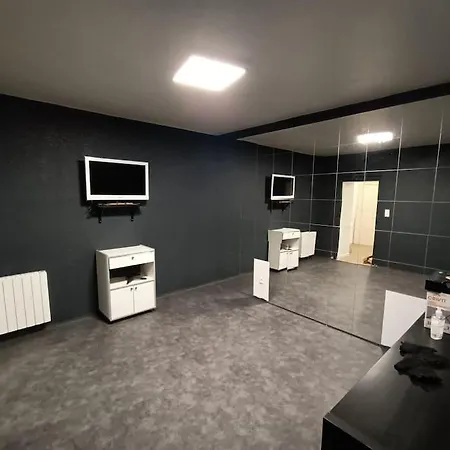 Grande, Belle Maison De Ideale 24 H Du Mans *